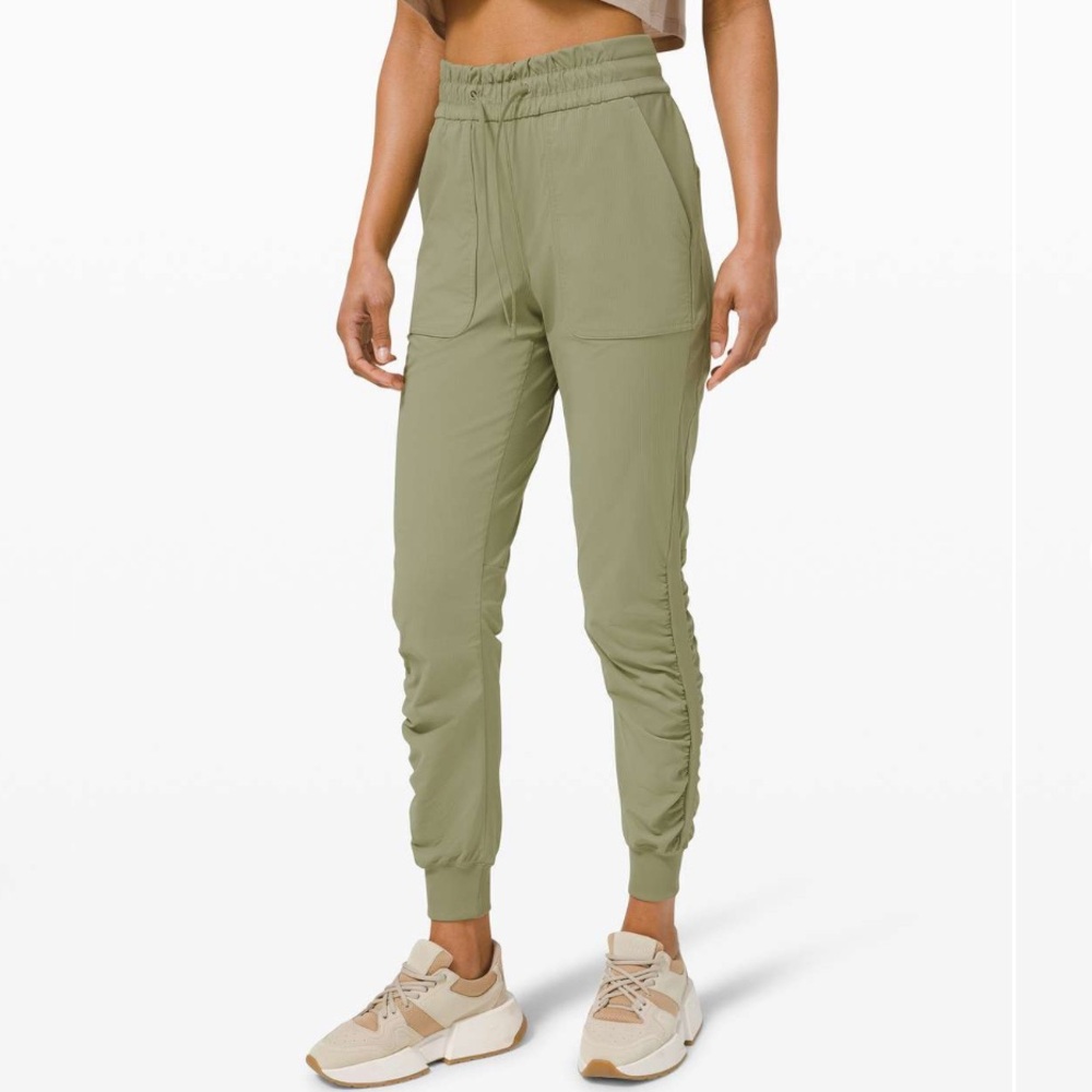 Lululemon Beyond the Studio Jogger
Rosemary Green